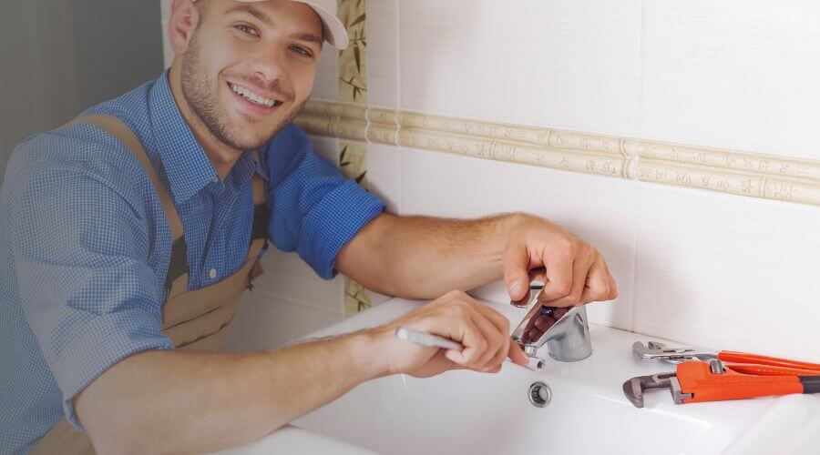 Faucet cartridge replacement in Satsuma, FL